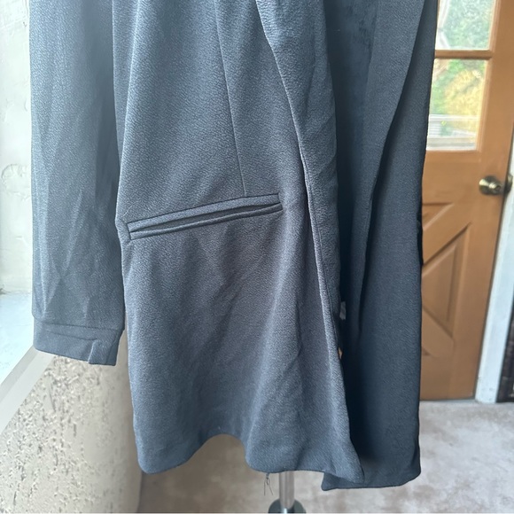 Junarose by Vera Moda Black Silver Embellished Shoulder Western Blazer - Picture 10 of 16